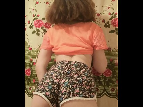 ❤️ Sexy jong baba wat haar kortbroek op kamera uittrek Porno vk by porn af.tvmarket.top